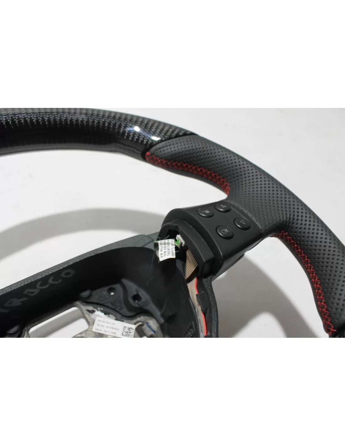  - Steering Wheels - Кермо Volkswagen Scirocco з карбонової шкіри - 7 - Оновіть свій автомобіль з кермом Volkswagen Scirocco, ви