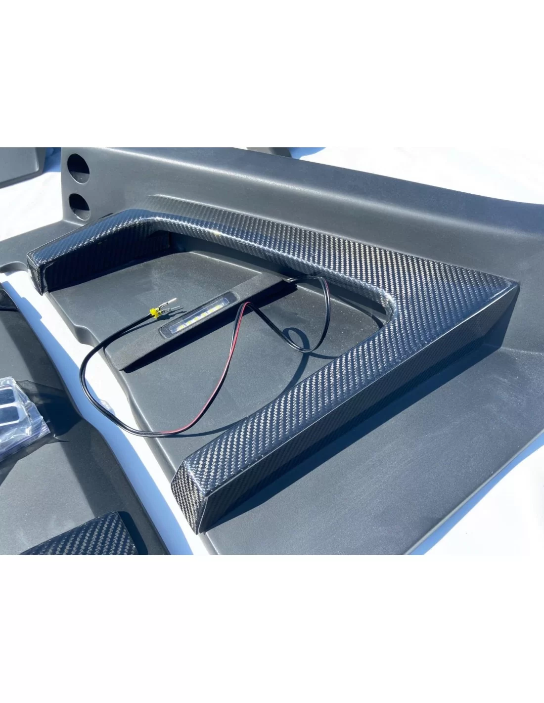  - Mercedes Benz - Kit carrosserie Widestar en fibre de verre avec éléments en carbone pour Mercedes-Benz Classe G W463 (23 élém