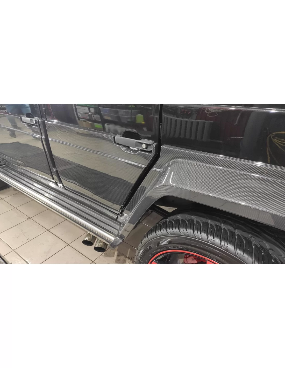 - Mercedes-Benz - Brabus Carbon Widestar bodykit (zijpanelen) voor Mercedes-Benz G-Klasse W463 (23 elementen) - 17 - Koop Brabu  - Mercedes-Benz - Brabus Carbon Widestar bodykit (zijpanelen) voor Mercedes-Benz G-Klasse W463 (23 elementen) - 17 - Koop Brabu