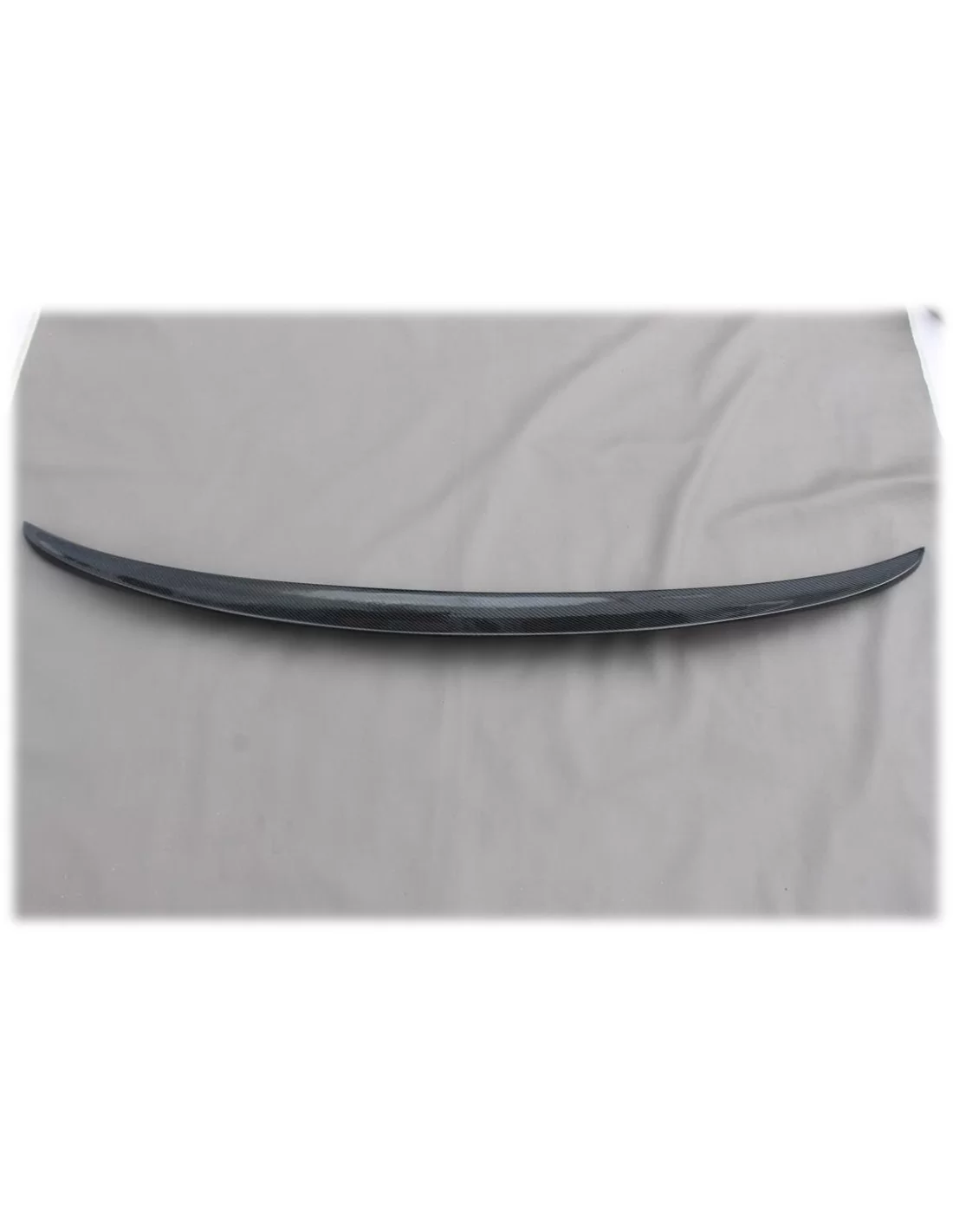  - BMW - BMW G30 2017+ Carbon Rear Spoiler - 2 - Ulepsz swoje BMW G30 za pomocą tego eleganckiego tylnego spojlera z włókna węgl