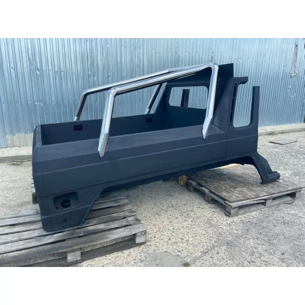 - Mercedes-Benz - 用于 W463 型 6x6 G 系列的不锈钢后车身 - 1 - 为您的 6x6 G 级 W463 配备坚固的不锈钢后取力器车身。在任何地形上都能完美体现耐用性和时尚感！✔️✳️
