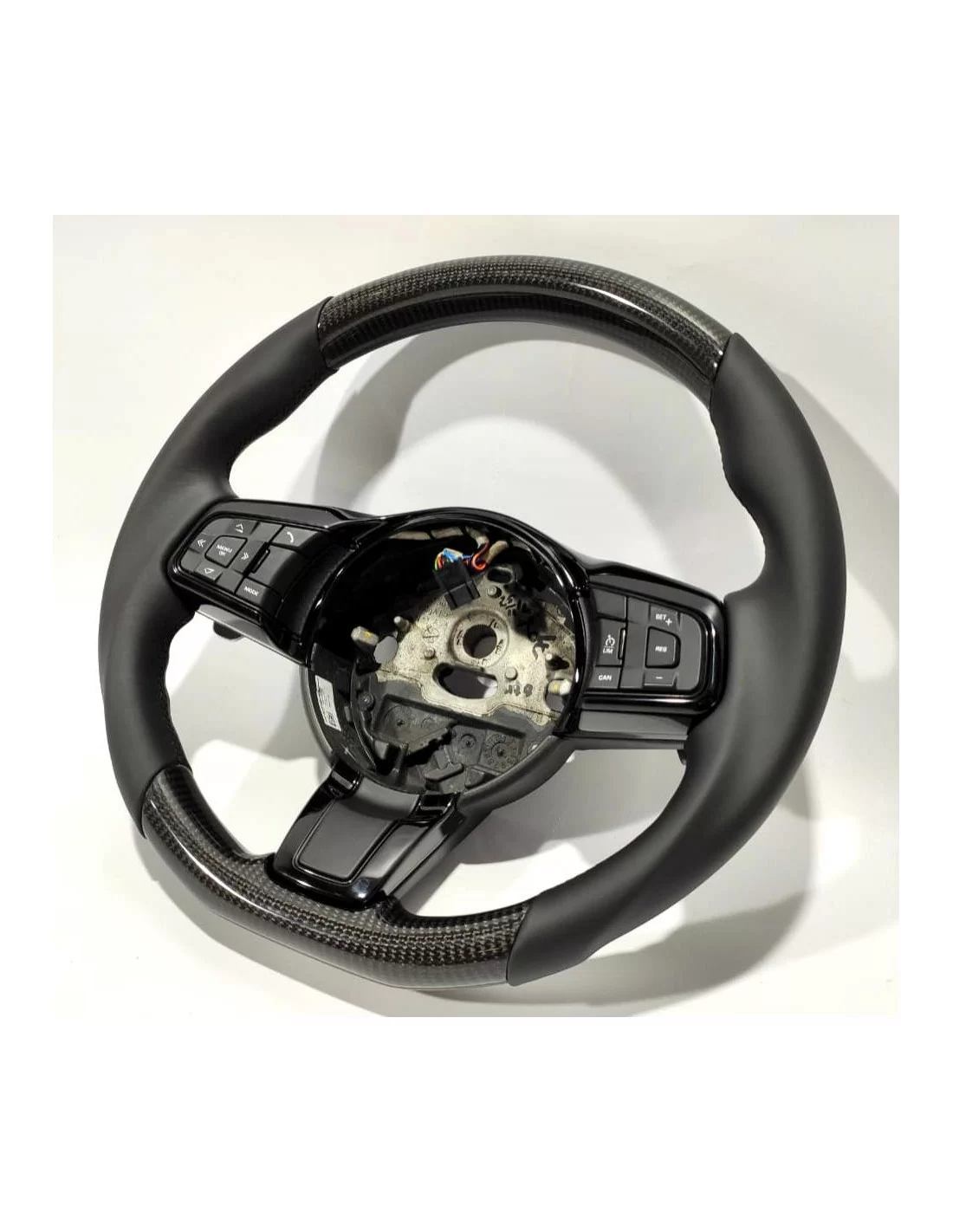  - Steering Wheels - Kierownica Jaguar F-Type XF ze skóry węglowej - 2 - Kierownica Jaguar F-Type XF ze skóry węglowej