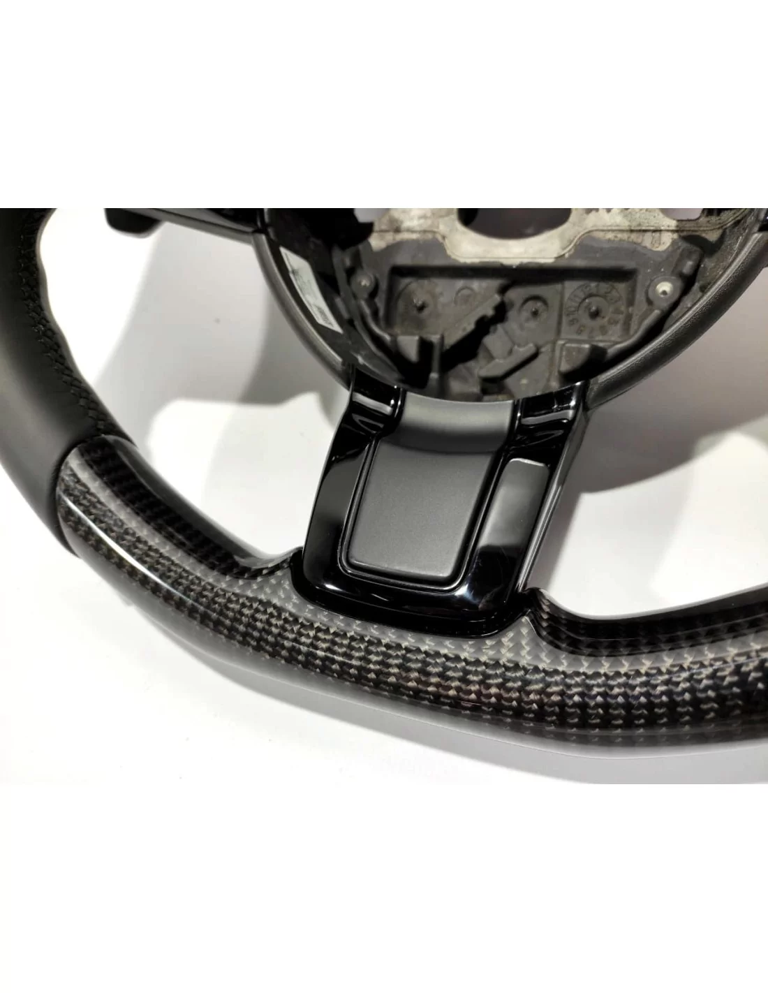  - Steering Wheels - Volante do Jaguar F-Type XF em pele de carbono - 6 - Melhore o seu Jaguar F-Type ou XF com o nosso volante 