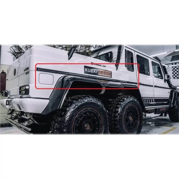  - Mercedes-Benz - メルセデスベンツ6x6 W463 Gクラス用グラスファイバー製リアロングモールディング - 1 - Mercedes-Benz メルセデスベンツ6x6 W463 Gクラス用グラスファイバー製リアロングモールディング