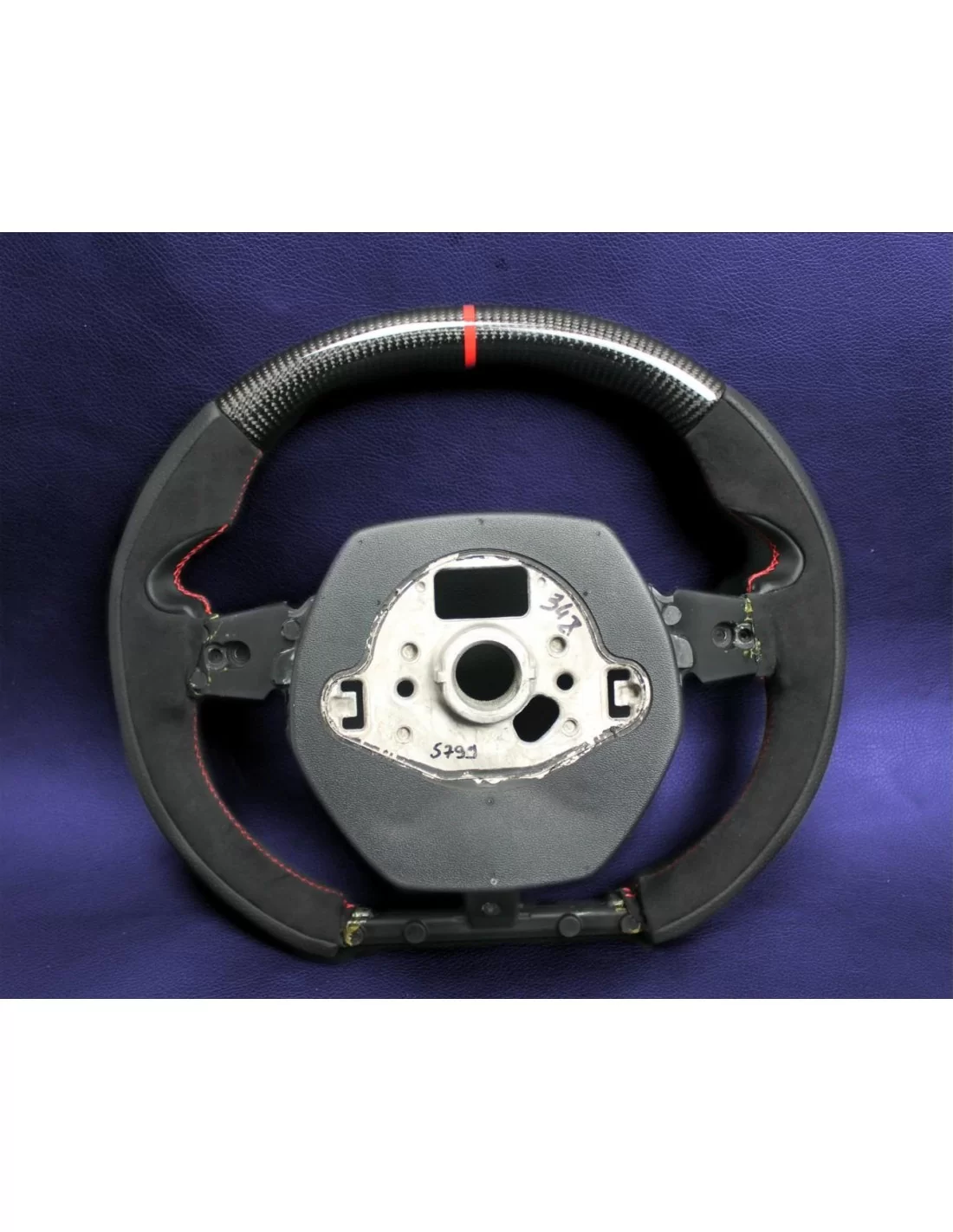 - Steering Wheels - Lamborghini Huracan LP610 LP620 Ratt Kolfiber Alcantara Läder - 3 - Förhöj din körupplevelse med Lamborghin - Steering Wheels - Lamborghini Huracan LP610 LP620 Ratt Kolfiber Alcantara Läder - 3 - Förhöj din körupplevelse med Lamborghin
