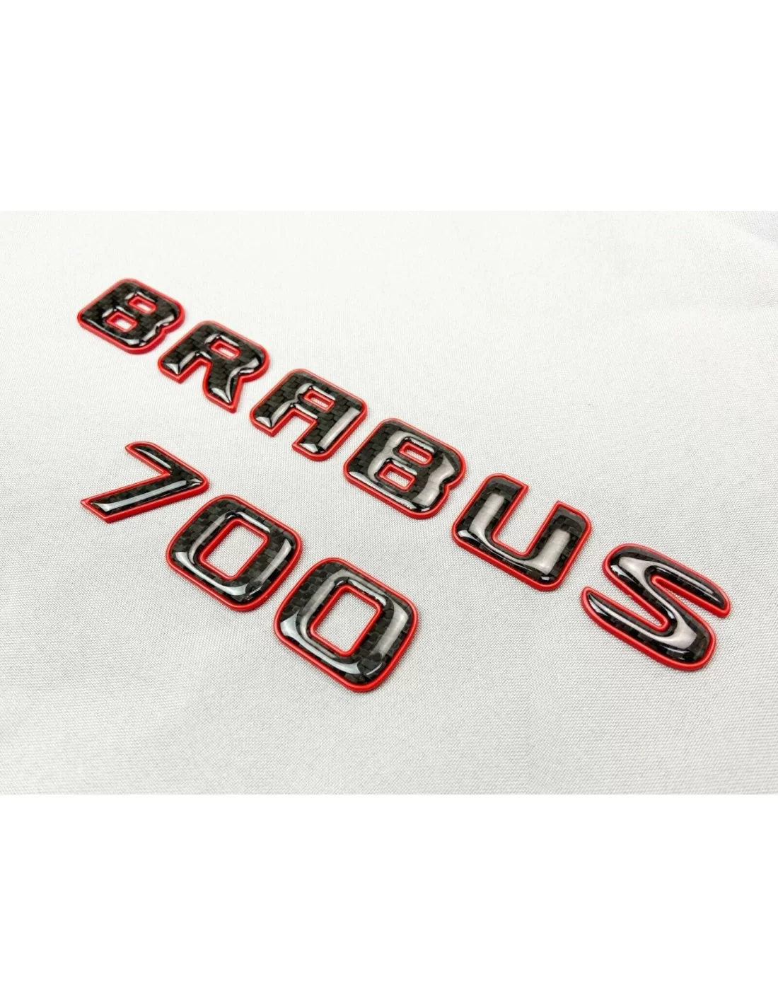  - logo & Emblems - Logo Brabus 700 métallisé rouge avec carbone pour Mercedes-Benz W463A W464 Classe G - 5 - Achetez l'emblème 