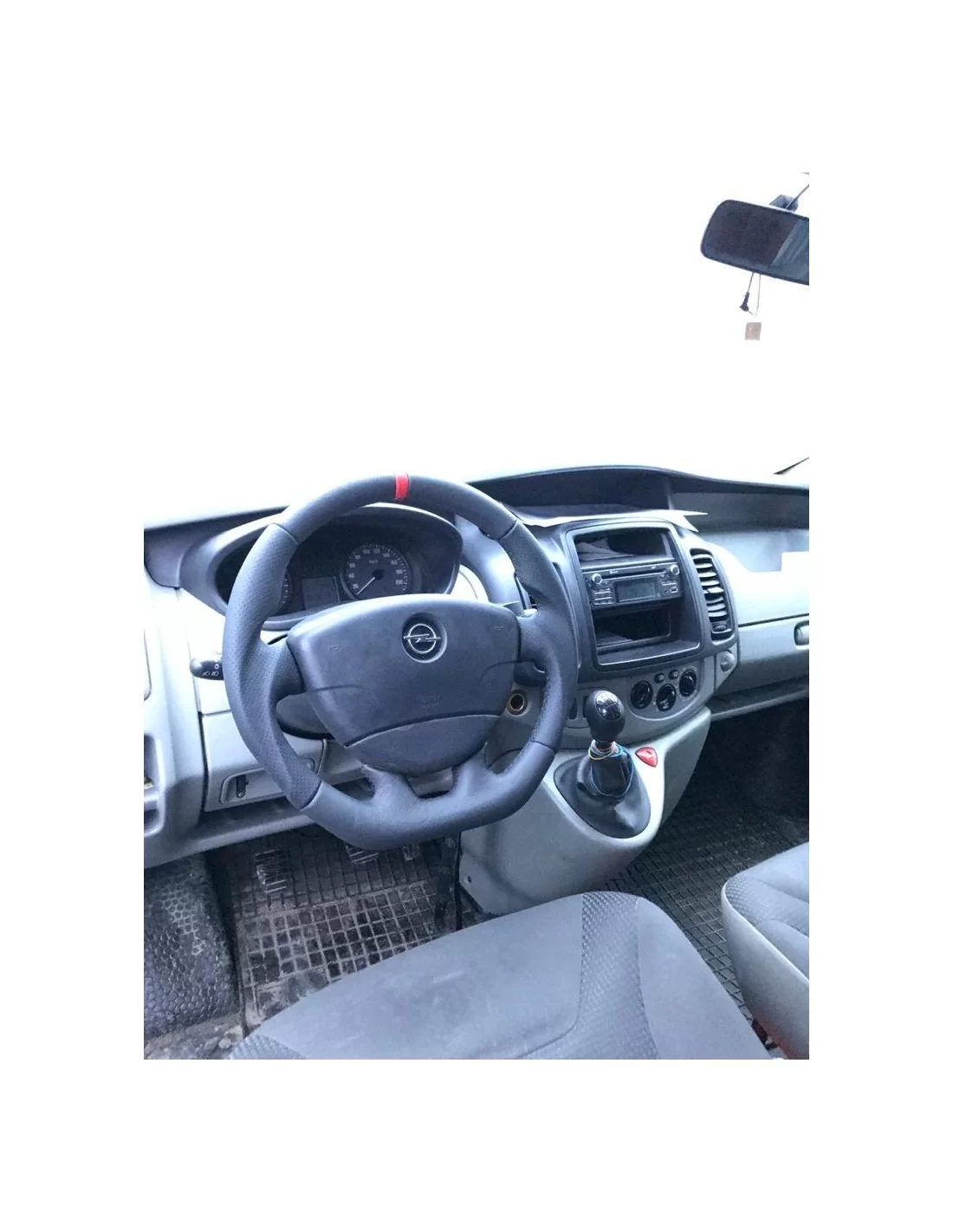  - Steering Wheels - Renault Traffic Opel Vivaro Nissan Primastar 皮革方向盘 - 10 - 为您的雷诺 Traffic 或欧宝 Vivaro 升级高级真皮方向盘，让您在每次旅行中都倍感舒适和