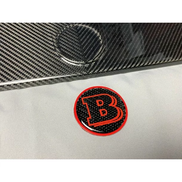  - Logos & Emblems - メルセデス・ベンツ車ボンネットスクープ用カーボン製ブラバスバッジロゴ入り2コンポREDメタリック・エンブレム - 1 - Logos & Emblems メルセデス・ベンツ車ボンネットスクープ用カーボン製ブラバスバ