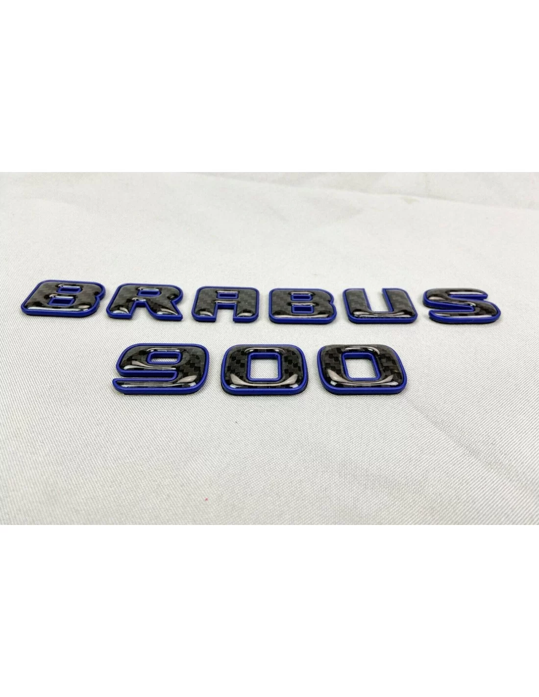  - Logos & Emblems - Brabus 900 Style emblem logo Blue metallic with carbon for Mercedes-Benz cars - 4 - Buy the Brabus 900 Styl
