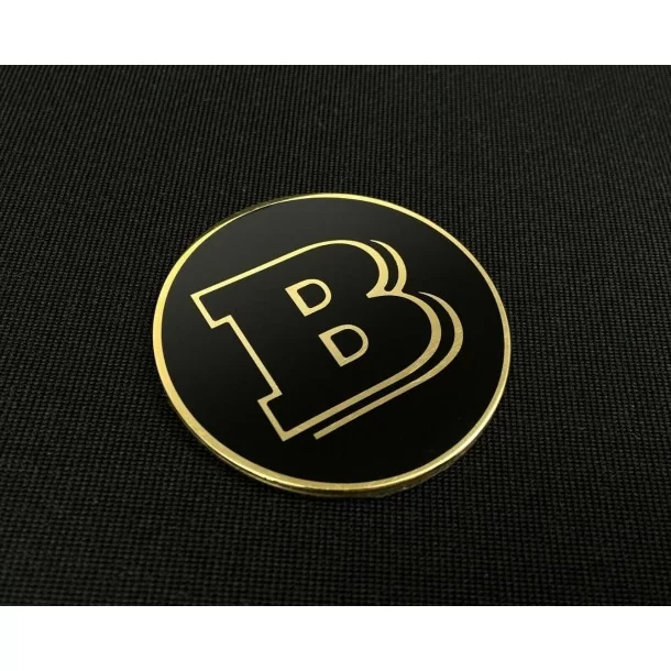  - Logos & Emblems - 适用于梅赛德斯-奔驰汽车的黑色金属引擎盖徽章金色徽章徽标 - 1 - 在 Tuneverse 购买梅赛德斯-奔驰（Mercedes-Benz）黑色金属引擎盖勺金色徽章标志！为您的座驾增添奢华气息。立即订购！✏️✨