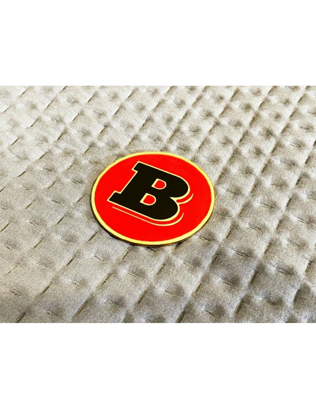 - Logos & Emblems - Red Metallic Hood Scoop Golden Badge Logo Emblem for Mercedes-Benz cars - 1 - Enhance your Mercedes-Benz wi  - Logos & Emblems - Red Metallic Hood Scoop Golden Badge Logo Emblem for Mercedes-Benz cars - 1 - Enhance your Mercedes-Benz wi