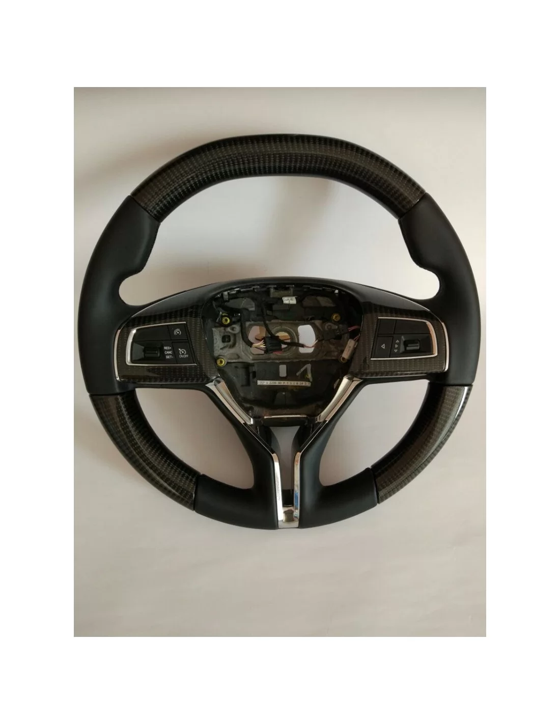 - Steering Wheels - Maserati Ghibli Levante Quattroporte Kierownica ze skóry węglowej - 1 - Maserati Ghibli Levante Quattroport - Steering Wheels - Maserati Ghibli Levante Quattroporte Kierownica ze skóry węglowej - 1 - Maserati Ghibli Levante Quattroport