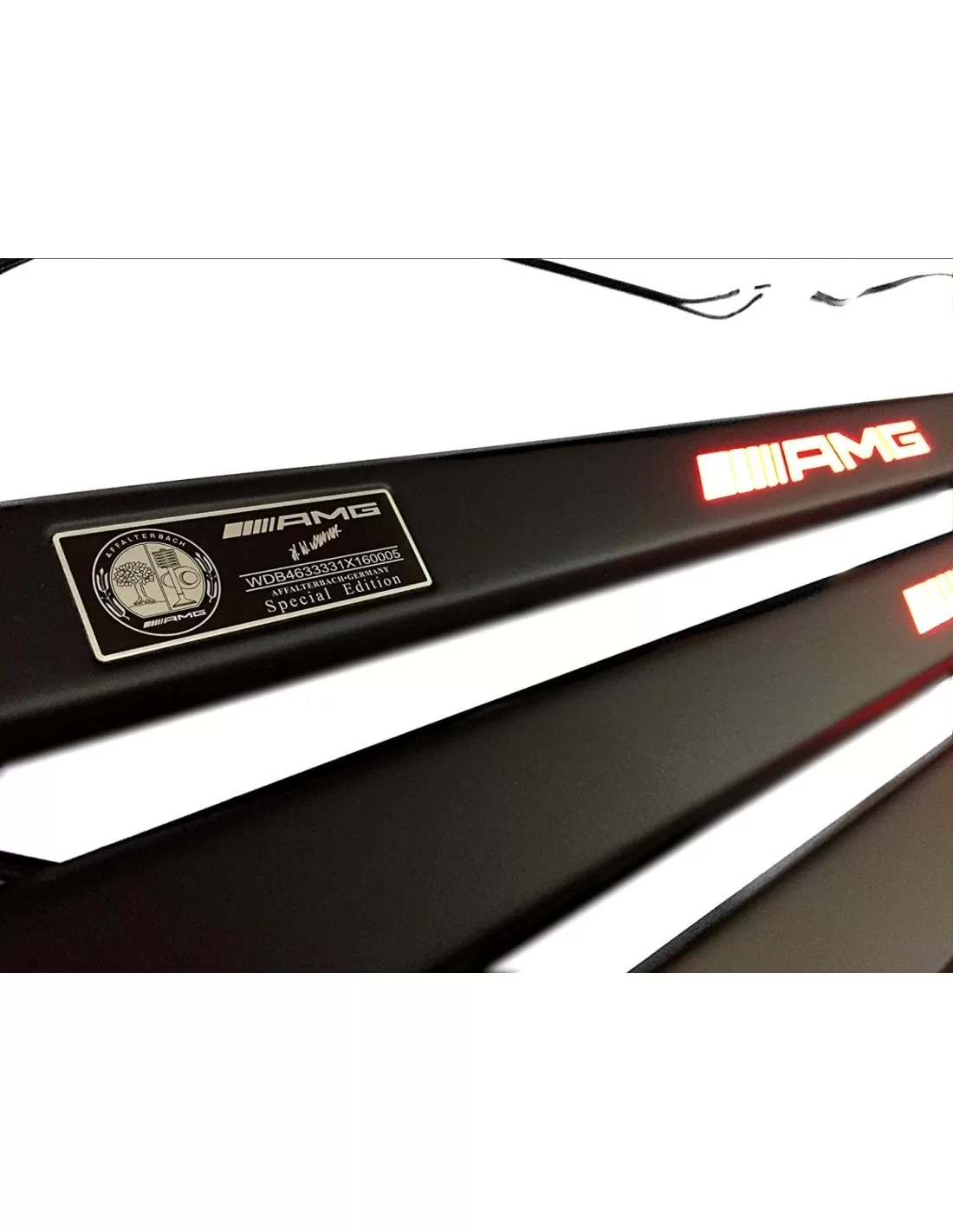 - Mercedes Benz - Seuils de porte éclairés par LED AMG métallisés pour Mercedes-Benz Classe G W463 - 6 - Achetez les seuils de - Mercedes Benz - Seuils de porte éclairés par LED AMG métallisés pour Mercedes-Benz Classe G W463 - 6 - Achetez les seuils de