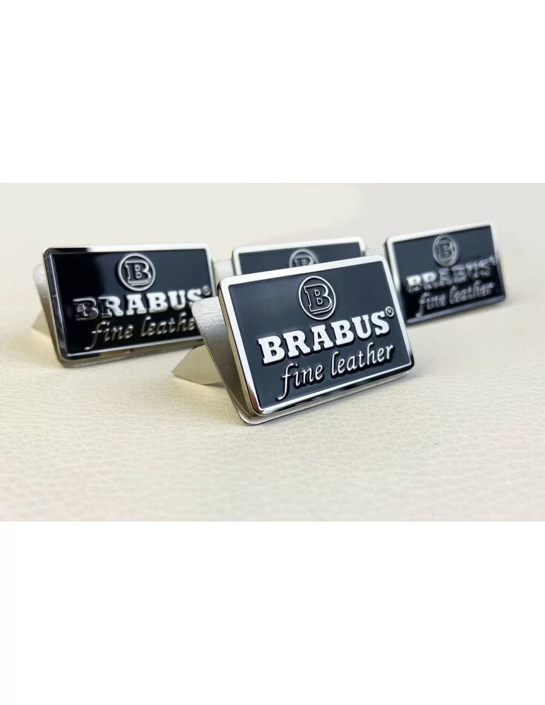 - logo & Emblems - Set di emblemi e loghi per sedili neri Brabus Fine Leather metallizzati per Mercedes-Benz Classe G W463 - 3   - logo & Emblems - Set di emblemi e loghi per sedili neri Brabus Fine Leather metallizzati per Mercedes-Benz Classe G W463 - 3
