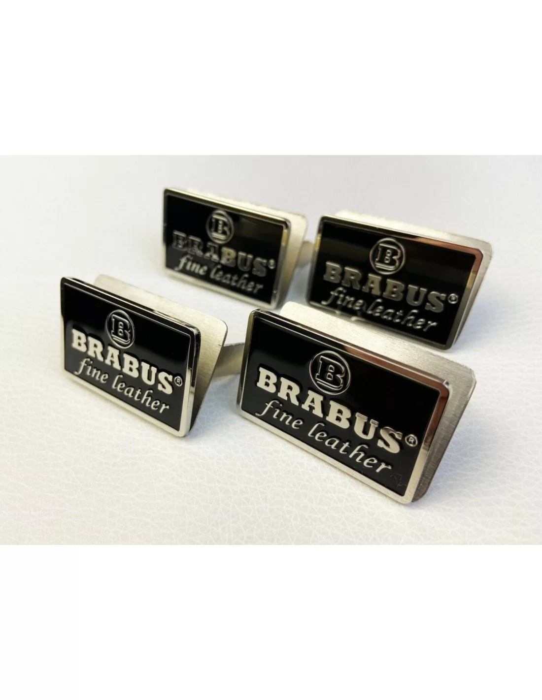 - Logos & Emblems - Metallic Brabus Fine Leather zwarte zetelemblemen badges logo's set voor Mercedes-Benz W463 G-Klasse - 4 - - Logos & Emblems - Metallic Brabus Fine Leather zwarte zetelemblemen badges logo's set voor Mercedes-Benz W463 G-Klasse - 4 -