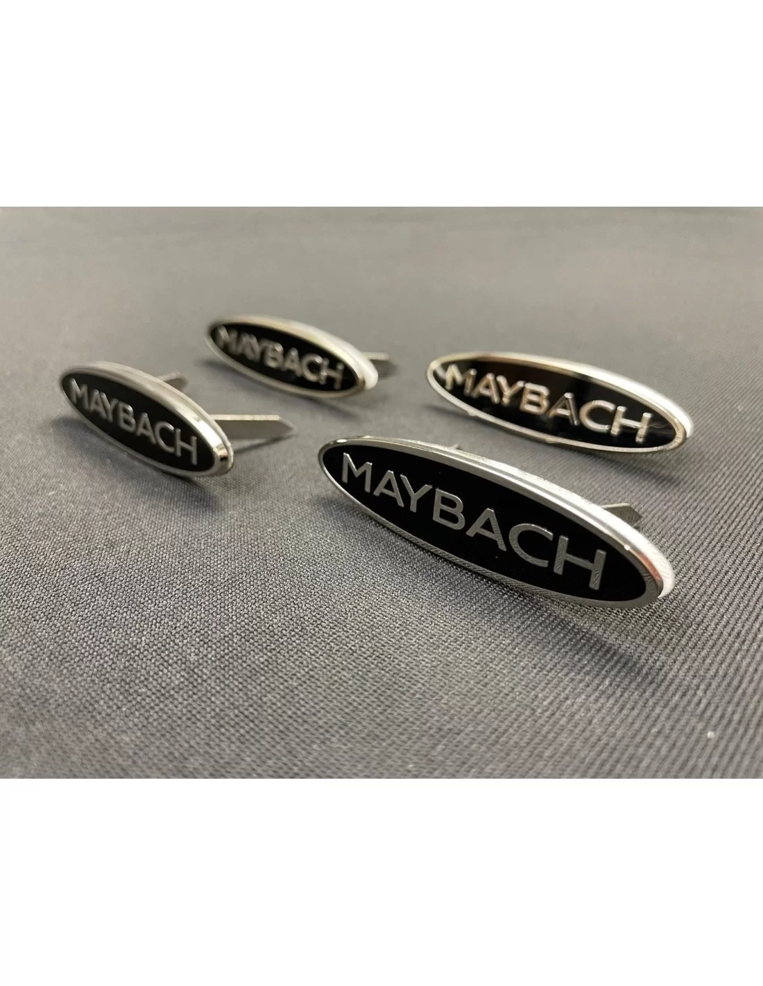  - logo & Emblems - Mercedes S222 W222 S63 S600 S65 Maybach Metalizado Negro Cromado Brillante Asientos Insignias Emblemas - 3 -