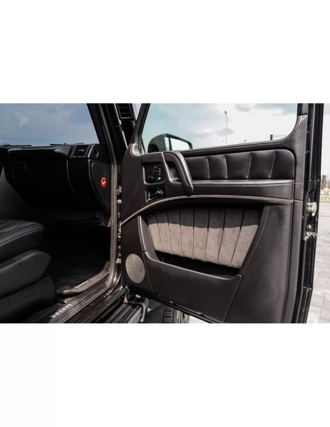  - Cars for Sale - Mercedes Benz W463 4x4 Clase G - 23 - Descubra el lujo robusto con el Mercedes Benz W463 4x4 Clase G, un icon