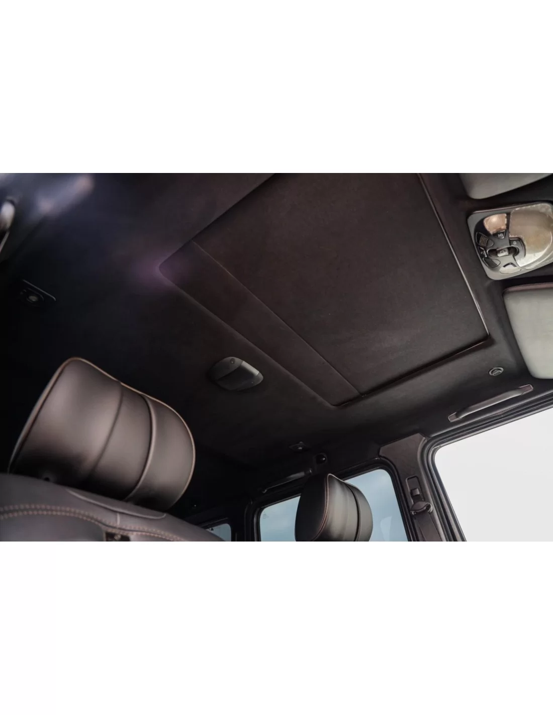  - Samochody na sprzedaż - Mercedes Benz W463 4x4 classe G - 30 - Découvrez le luxe sauvage avec la Mercedes Benz W463 4x4 G-Cla