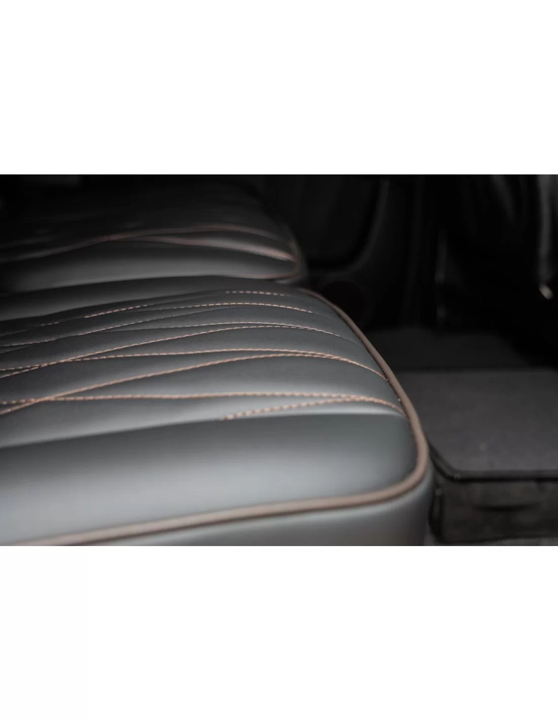  - Cars for Sale - Mercedes Benz W463 4x4 Clase G - 33 - Descubra el lujo robusto con el Mercedes Benz W463 4x4 Clase G, un icon