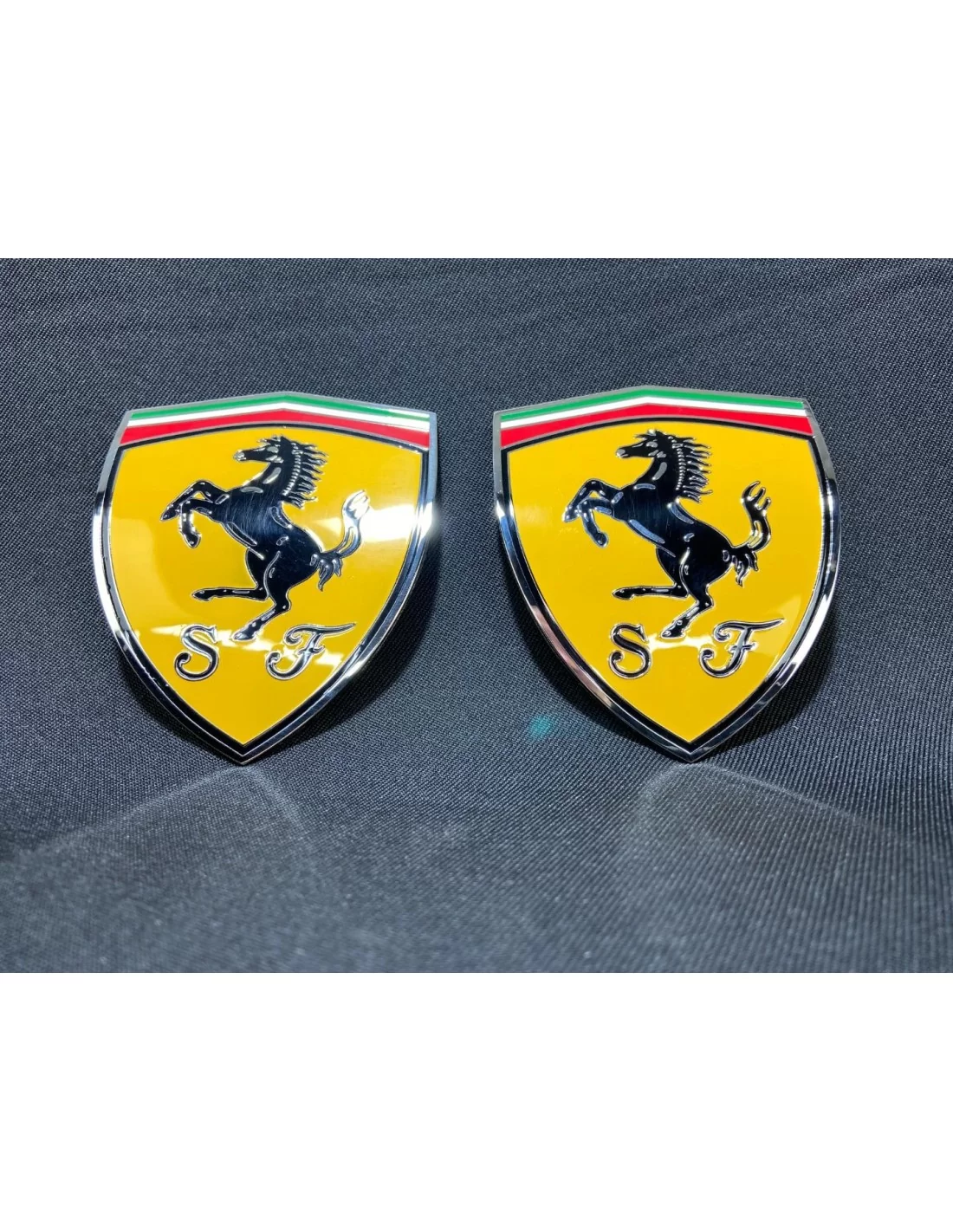  - Logos & Emblems - フェラーリ 360 モデナ イエロー サイドピラー用 メタリックエンブレム バッジセット 65921900 - 7 - Logos & Emblems フェラーリ 360 モデナ イエロー サイドピラー用 メタリッ