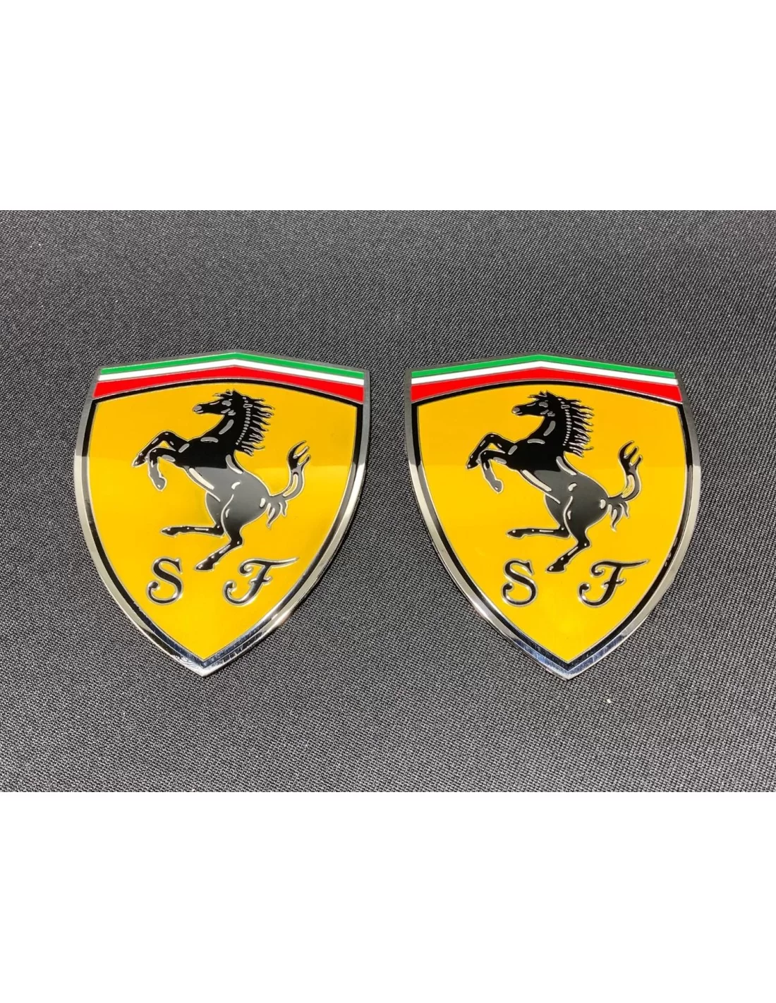  - logo & Emblems - Zestaw metalowych emblematów na słupki boczne Ferrari 360 Modena Yellow 65921900 - 10 - Wzbogać swoje Ferrar