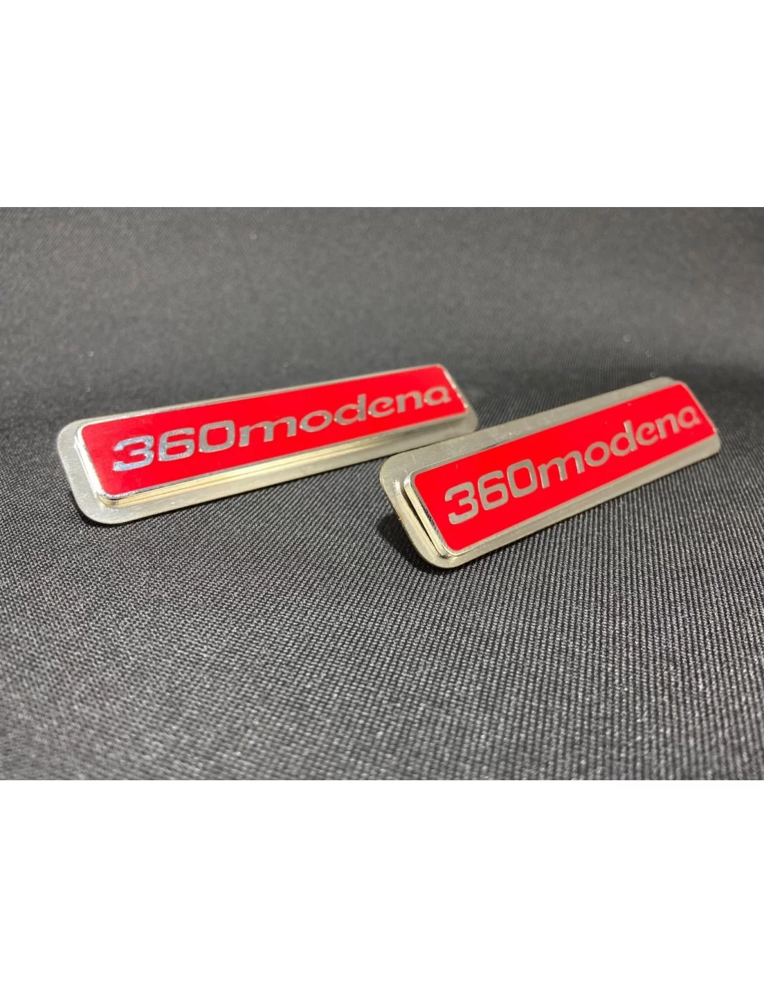  - logo & Emblems - pour Ferrari 360 Modena rouge Tapis de sol Emblème Badge métallique avec chrome 2 pcs - 6 - Ajoutez une touc