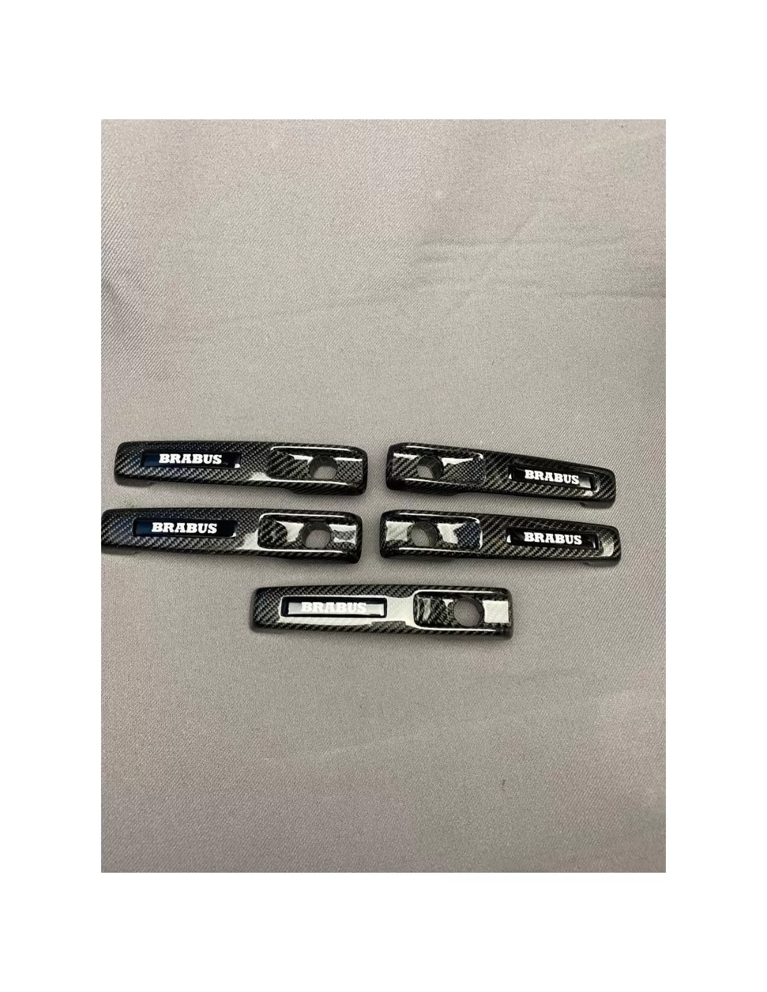 - Mercedes-Benz - Kolfiber BRABUS dörrhandtag komplett för Mercedes-Benz W463A W464 G-Klass - 9 - Uppgradera din Mercedes-Benz   - Mercedes-Benz - Kolfiber BRABUS dörrhandtag komplett för Mercedes-Benz W463A W464 G-Klass - 9 - Uppgradera din Mercedes-Benz