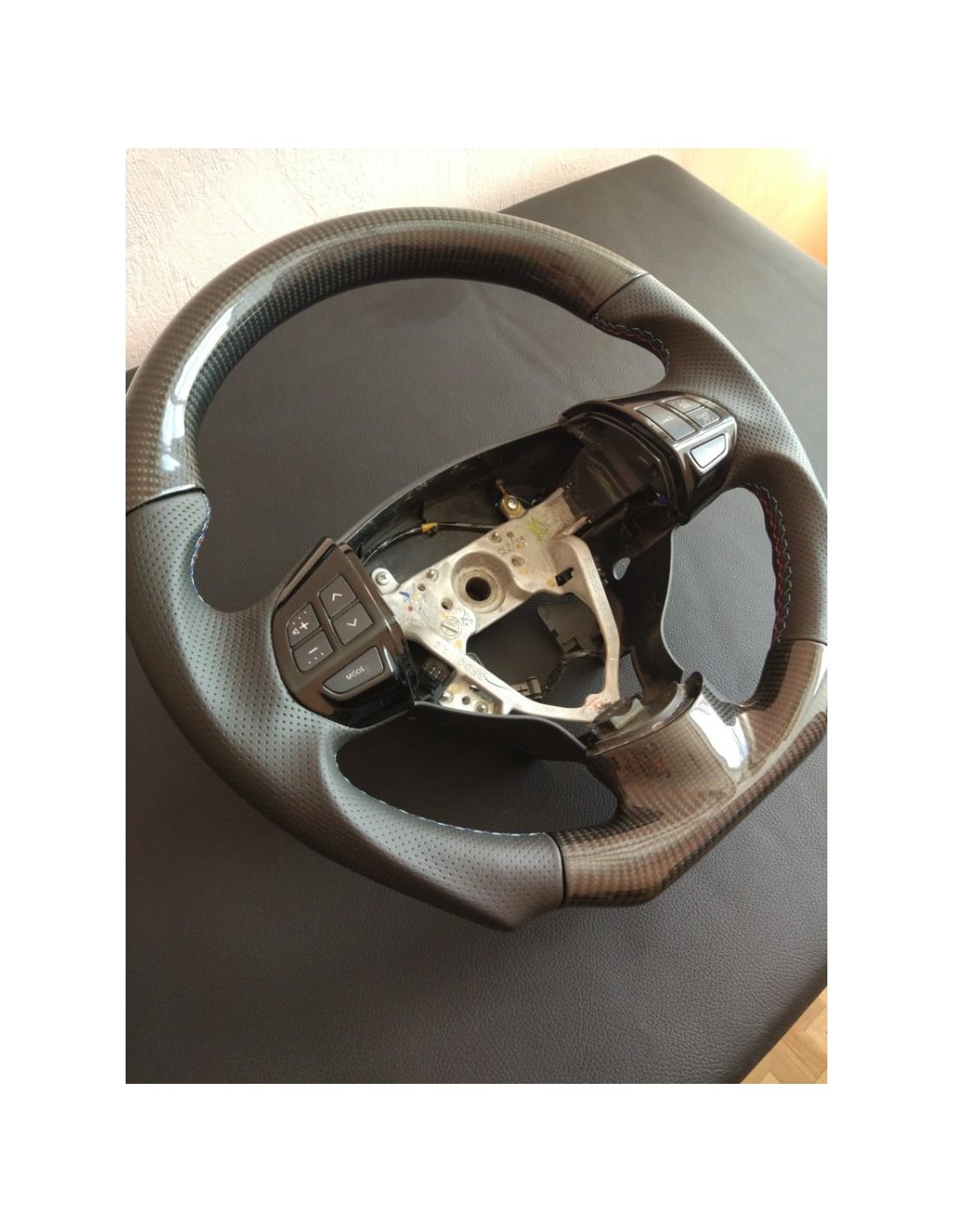  - Lenkräder - Mitsubishi Lancer X Lenkrad Carbon Leder - 1 - Mitsubishi Lancer X Lenkrad Carbon Leder