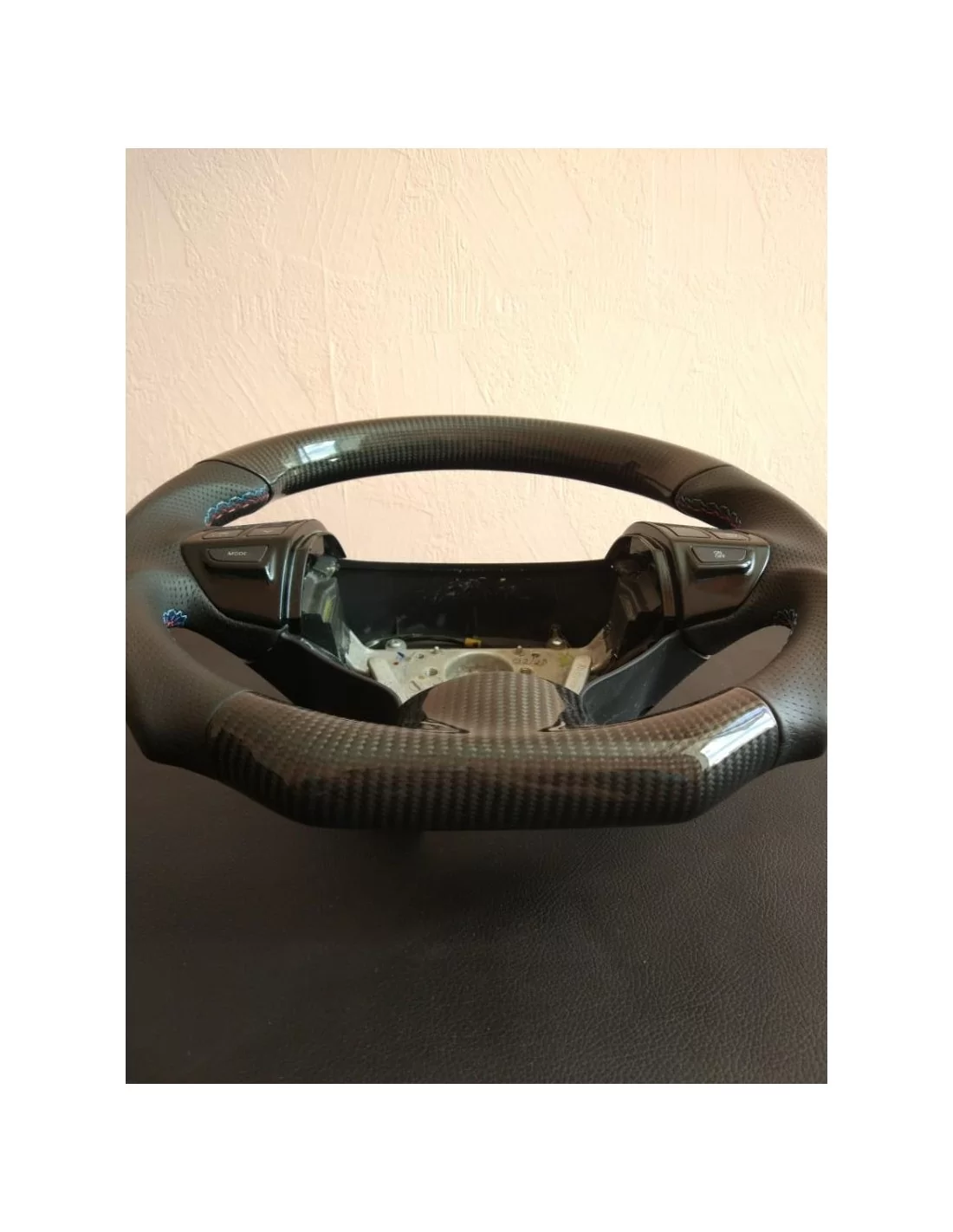  - Steering Wheels - Kierownica Mitsubishi Lancer X ze skóry węglowej - 2 - Kierownica Mitsubishi Lancer X ze skóry węglowej