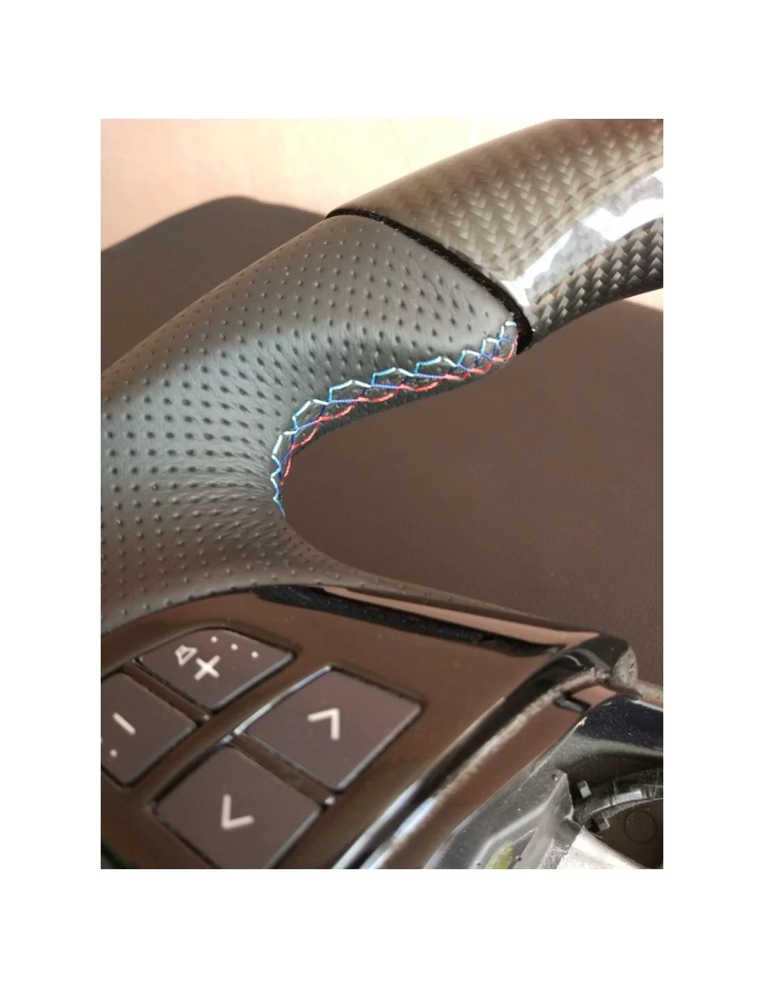  - Steering Wheels - Mitsubishi Lancer X Steering Wheel Carbon Leather - 3 - Upgrade your Mitsubishi Lancer X with this stylish 
