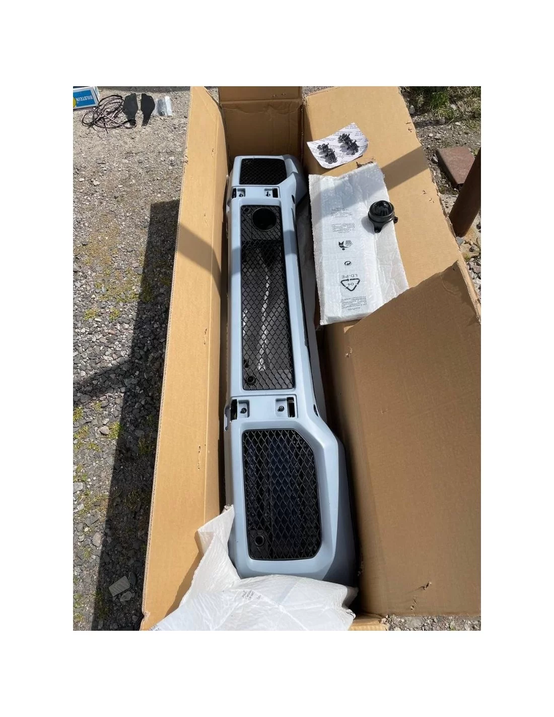 - Mercedes Benz - Przedni zderzak AMG do Mercedesa W463 1979-2018 - 1 - Kup przedni zderzak AMG do Mercedesa W463 (1979-2018) w - Mercedes Benz - Przedni zderzak AMG do Mercedesa W463 1979-2018 - 1 - Kup przedni zderzak AMG do Mercedesa W463 (1979-2018) w