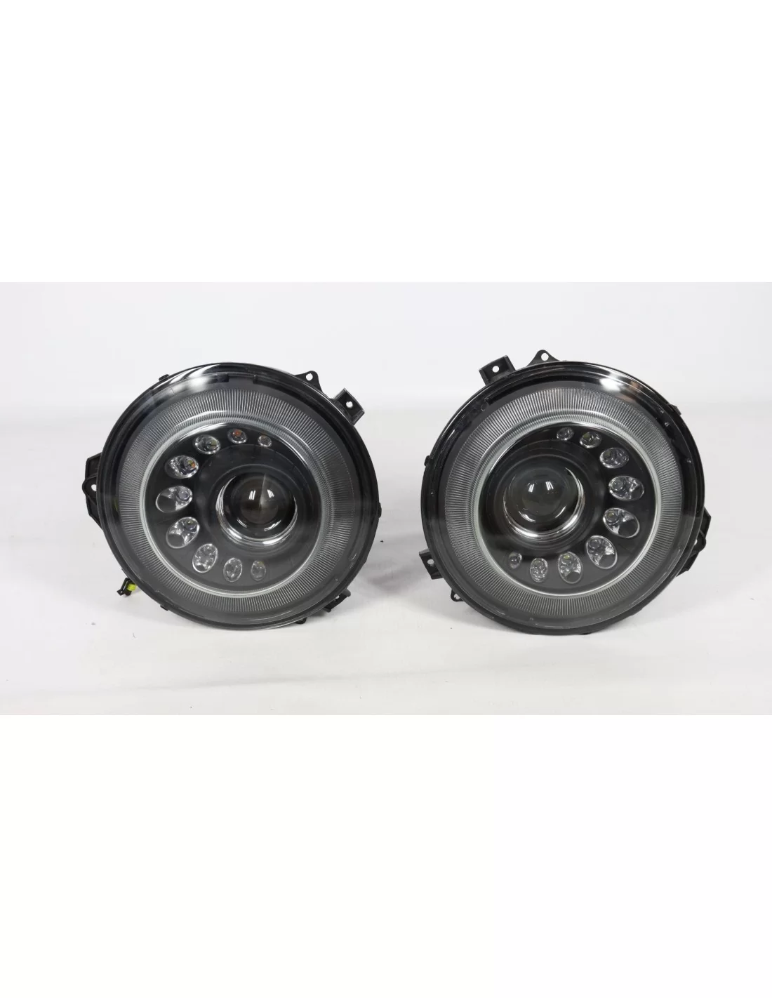  - Mercedes Benz - Phare NOIR style Mansory Mercedes W463 2007-2018 - 3 - Achetez les phares BLACK Mansory pour Mercedes W463 (2