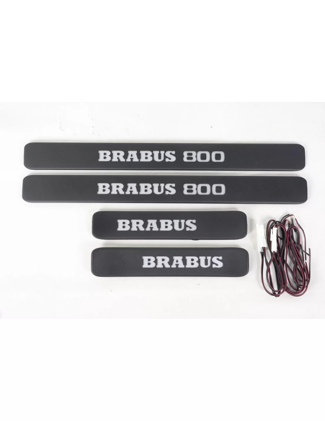 - Mercedes-Benz - 用于梅赛德斯-奔驰 W463A W464 G 级轿车的 Brabus 800 金属色 LED 发光门踏板 - 2 - 为您的梅赛德斯-奔驰 W463A 配备金属质感的 Brabus 800 LED 照明门踏板。每次进入  - Mercedes-Benz - 用于梅赛德斯-奔驰 W463A W464 G 级轿车的 Brabus 800 金属色 LED 发光门踏板 - 2 - 为您的梅赛德斯-奔驰 W463A 配备金属质感的 Brabus 800 LED 照明门踏板。每次进入