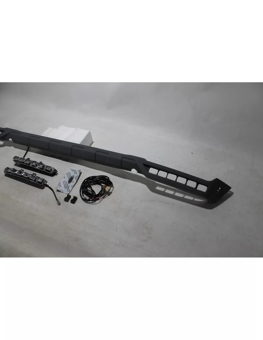  - Mercedes-Benz - Glasfiber främre AMG stötfångare läpp spoiler med 6 LED för Mercedes-Benz G-Klass W463 - 2 - Köp främre AMG s
