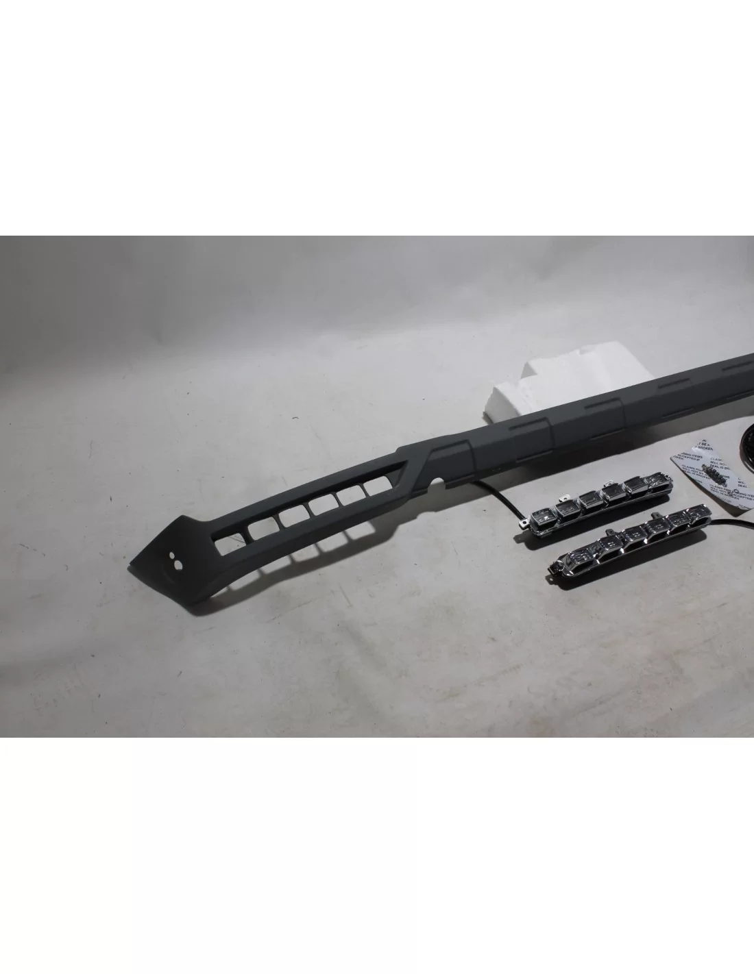  - Mercedes-Benz - Glasfiber främre AMG stötfångare läpp spoiler med 6 LED för Mercedes-Benz G-Klass W463 - 3 - Köp främre AMG s