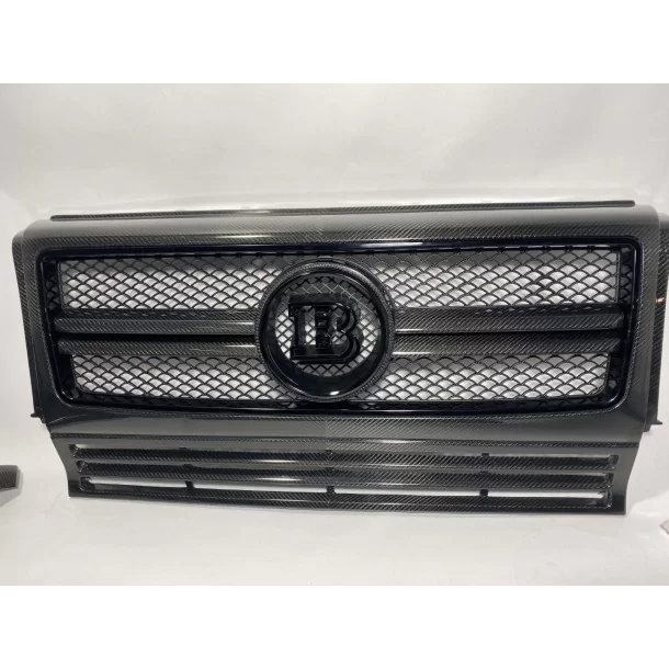  - Mercedes Benz - Grille avant Brabus en fibre de carbone complète Mercedes G-Wagon W463 - 1 - Grille avant Brabus en fibre de 