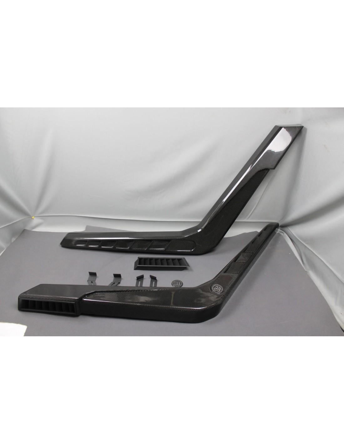  - Mercedes-Benz - Koolstofvezel luchtinlaat Brabus snorkels voor Mercedes-Benz W463 G-Wagon 6x6 - 1 - Koop de Brabus Snorkels v