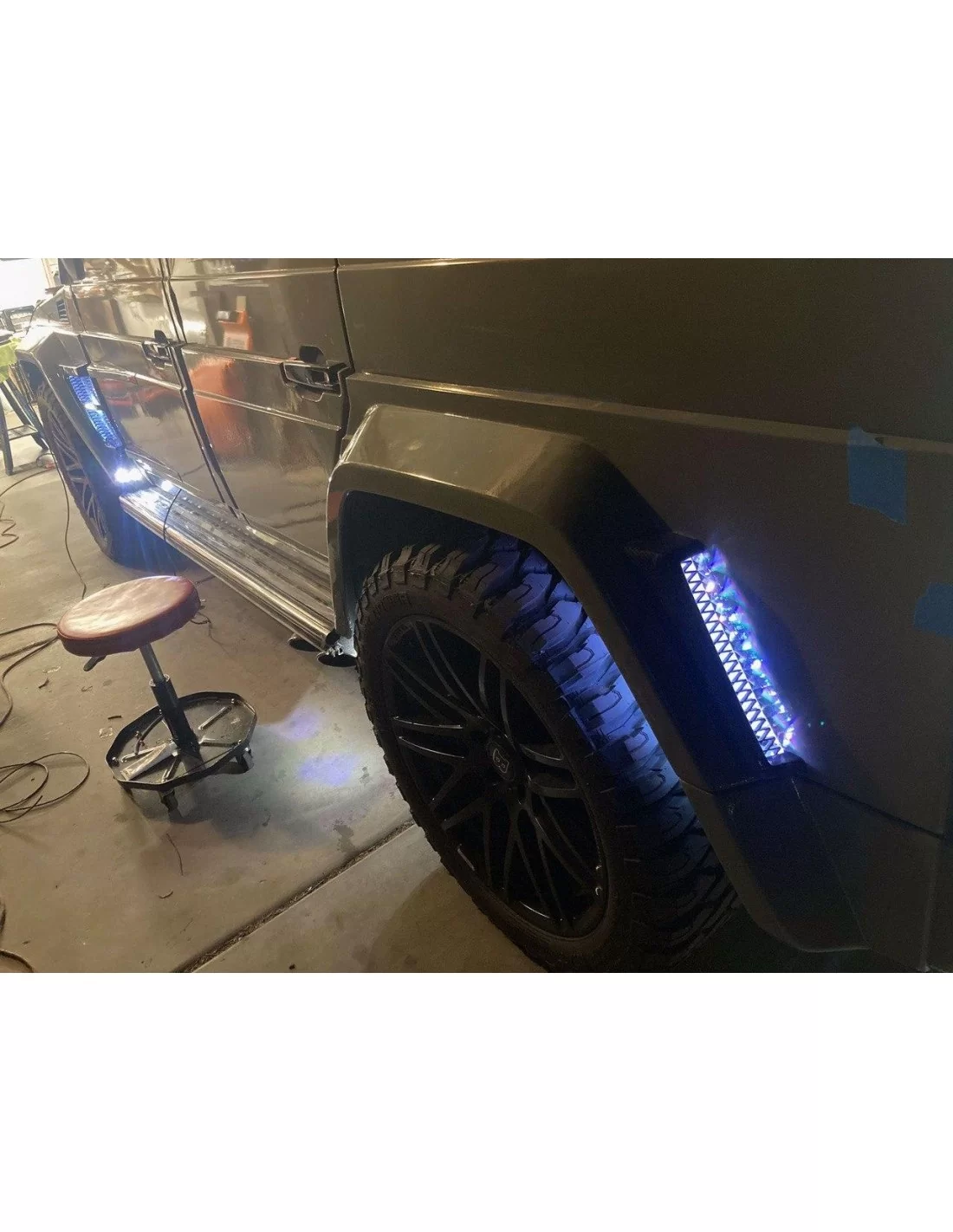  - Mercedes-Benz - Brabus glasvezel widestar body kit & carbon elementen Mercedes G-Klasse W463 3-deurs - 7 - Koop de Brabus gla