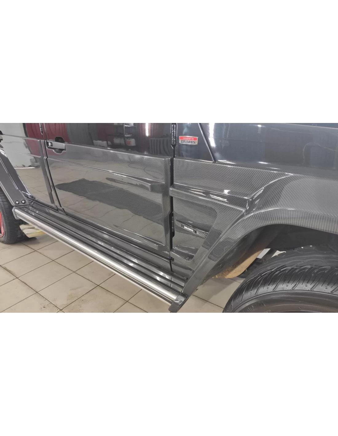  - Mercedes Benz - Brabus-Karosseriekit aus Kohlefaser für den W463 3-Türer der G-Klasse - 6 - Veredeln Sie Ihre Mercedes-Benz W