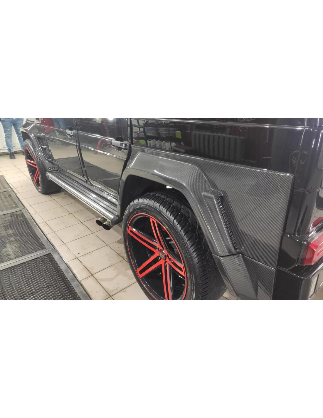 - Mercedes-Benz - 用于 W463 三门 G 级轿车的 Brabus 碳纤维加宽之星车身套件 - 9 - 使用碳纤维 Widestar Brabus 车身套件提升您的梅赛德斯-奔驰 W463 3 门 G 级轿车!在Tuneverse发现优  - Mercedes-Benz - 用于 W463 三门 G 级轿车的 Brabus 碳纤维加宽之星车身套件 - 9 - 使用碳纤维 Widestar Brabus 车身套件提升您的梅赛德斯-奔驰 W463 3 门 G 级轿车!在Tuneverse发现优
