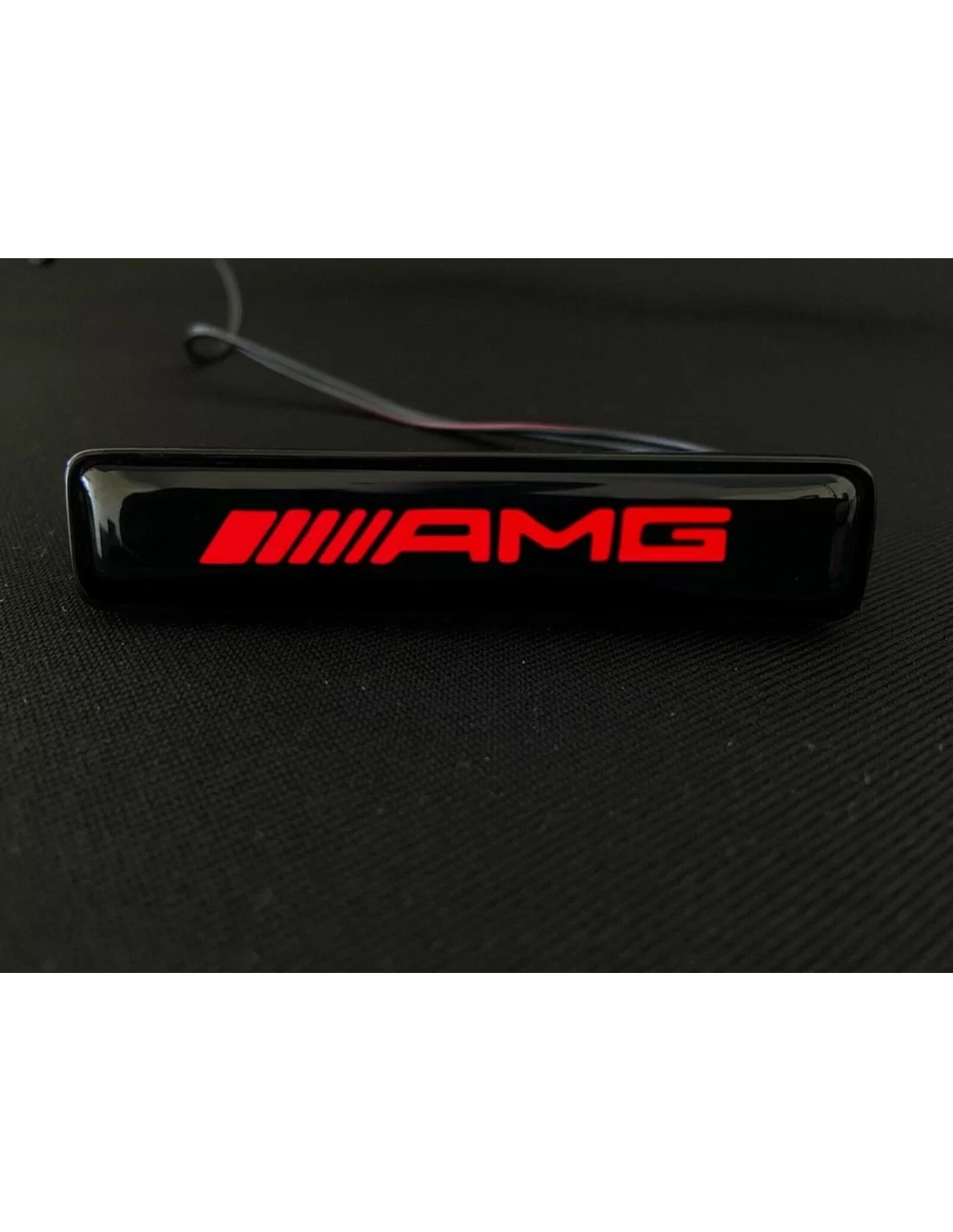  - logo & Emblems - Grille LED AMG rouge pour Mercedes W463 G Wagon - 3 - Améliorez votre Mercedes-Benz W463 G Wagon avec l'embl