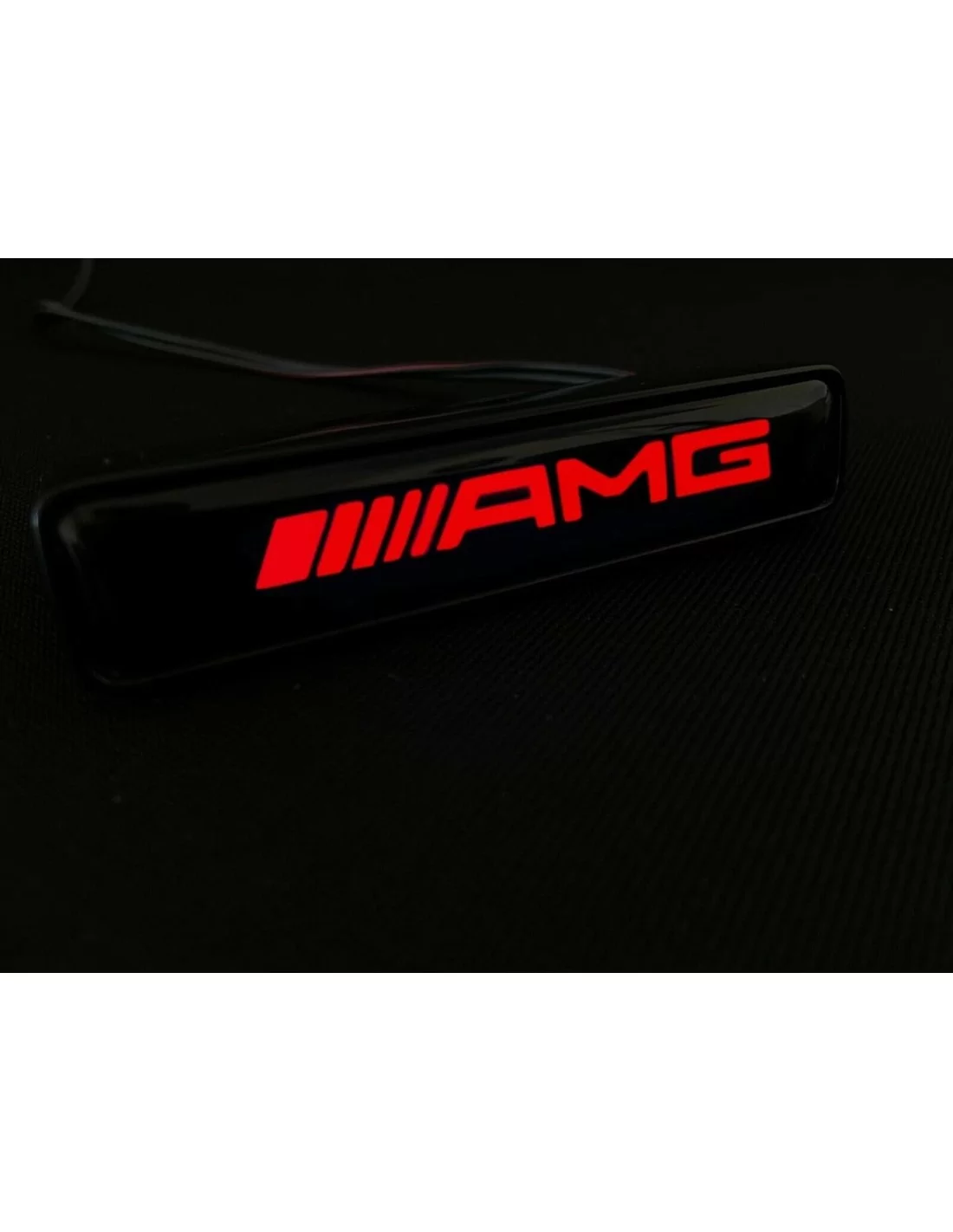  - logo & Emblems - Grille LED AMG rouge pour Mercedes W463 G Wagon - 5 - Améliorez votre Mercedes-Benz W463 G Wagon avec l'embl