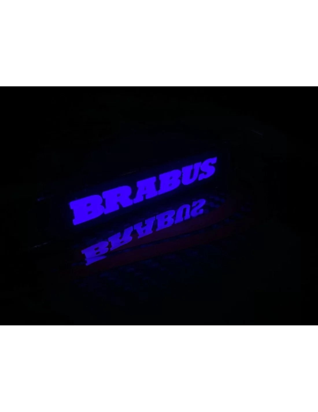 - logo & Emblems - Brabus LED grille bleu badge emblème logo pour Mercedes W463 G Wagon - 3 - Améliorez votre Mercedes-Benz W46 - logo & Emblems - Brabus LED grille bleu badge emblème logo pour Mercedes W463 G Wagon - 3 - Améliorez votre Mercedes-Benz W46