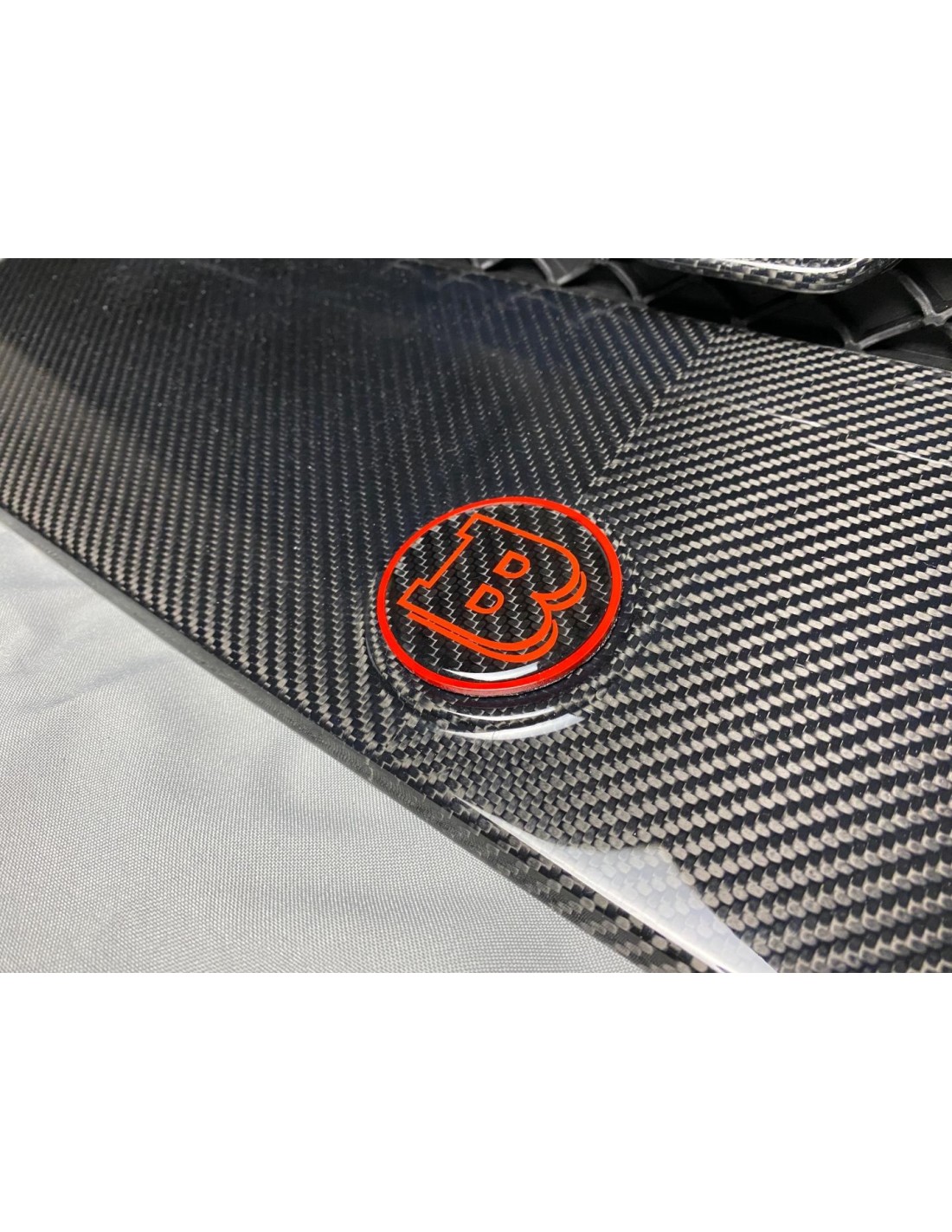 - Logos & Emblems - 2コンポ レッドメタリック カーボン ブラバス エンブレム ボンネット トランク メルセデス Gワゴン Gクラス W463 - 1 - Logos & Emblems 2コンポ レッドメタリック カーボン ブラバス - Logos & Emblems - 2コンポ レッドメタリック カーボン ブラバス エンブレム ボンネット トランク メルセデス Gワゴン Gクラス W463 - 1 - Logos & Emblems 2コンポ レッドメタリック カーボン ブラバス