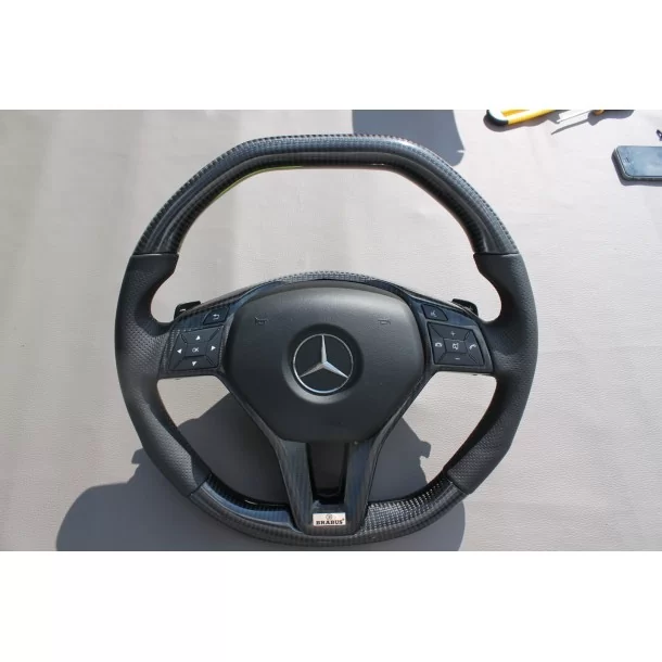  - Volant - Mercedes-Benz Classe A W176, Classe B W246, Classe C W205 Volant de direction - 1 - Améliorez votre Mercedes-Benz Cl