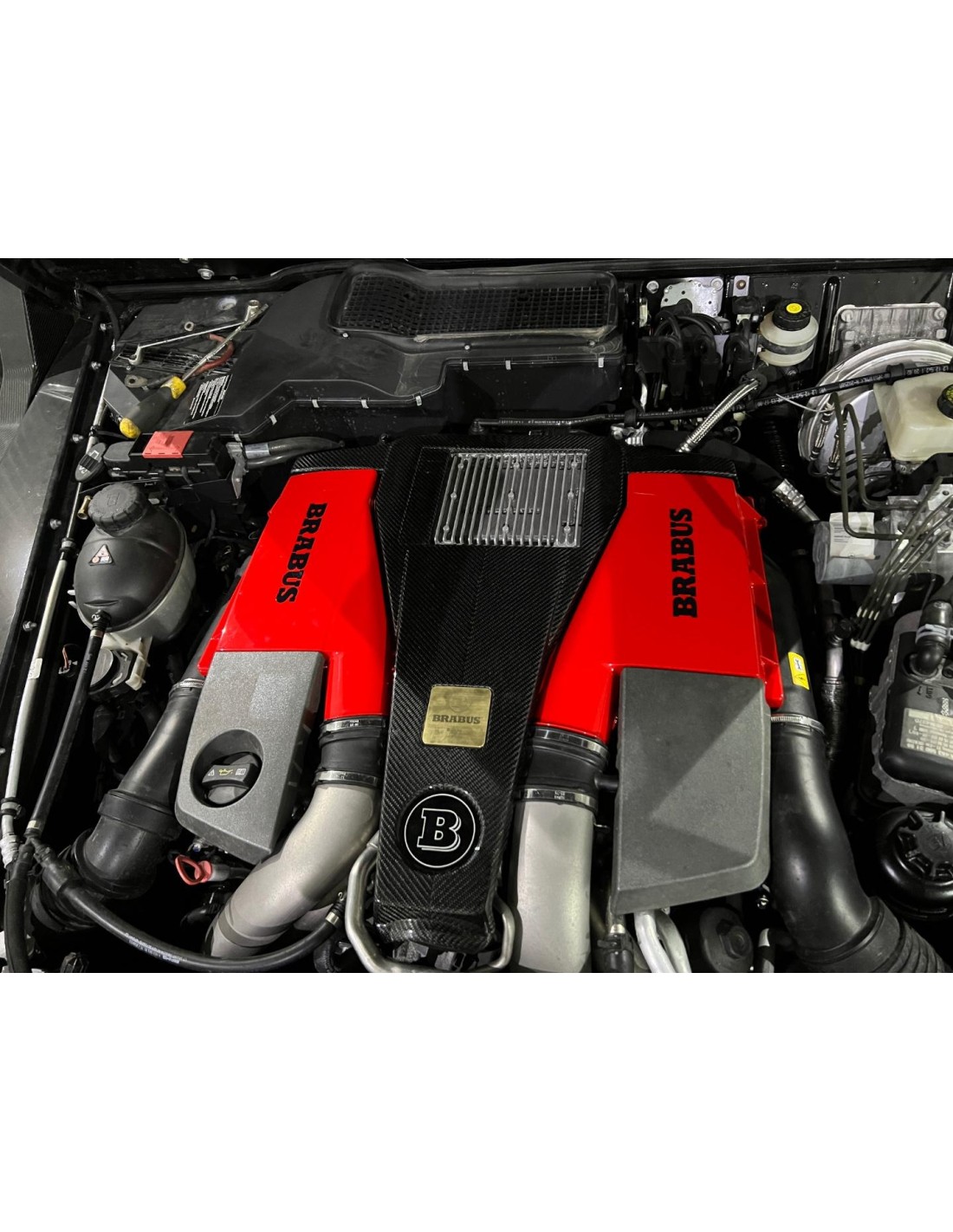 - Mercedes Benz - Brabus rojo cuerpo del filtro de aire del motor de repuesto para Mercedes-Benz W463 Clase G G63 - 1 - Actuali  - Mercedes Benz - Brabus rojo cuerpo del filtro de aire del motor de repuesto para Mercedes-Benz W463 Clase G G63 - 1 - Actuali