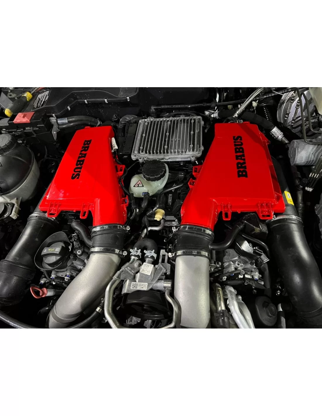 - Mercedes-Benz - Substituição do corpo do filtro de ar do motor Brabus vermelho para Mercedes-Benz W463 G-Class G63 - 2 - Actu - Mercedes-Benz - Substituição do corpo do filtro de ar do motor Brabus vermelho para Mercedes-Benz W463 G-Class G63 - 2 - Actu