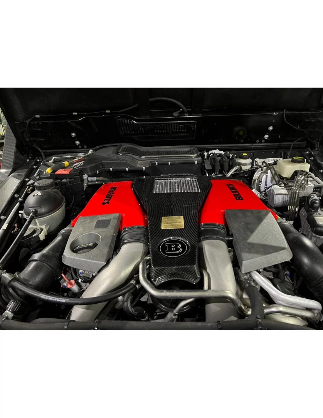 - Mercedes-Benz - Substituição do corpo do filtro de ar do motor Brabus vermelho para Mercedes-Benz W463 G-Class G63 - 3 - Actu - Mercedes-Benz - Substituição do corpo do filtro de ar do motor Brabus vermelho para Mercedes-Benz W463 G-Class G63 - 3 - Actu