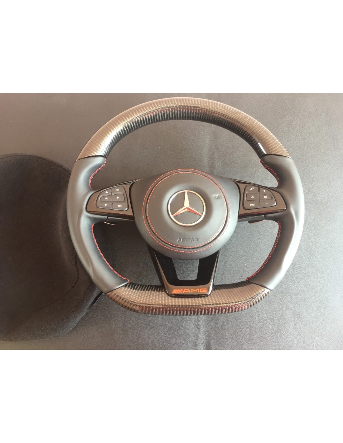 - Steering Wheels - Mercedes-Benz CLA CLS GLE Volante em pele de carbono - 1 - Actualize para o volante Mercedes-Benz CLA, CLS,  - Steering Wheels - Mercedes-Benz CLA CLS GLE Volante em pele de carbono - 1 - Actualize para o volante Mercedes-Benz CLA, CLS,