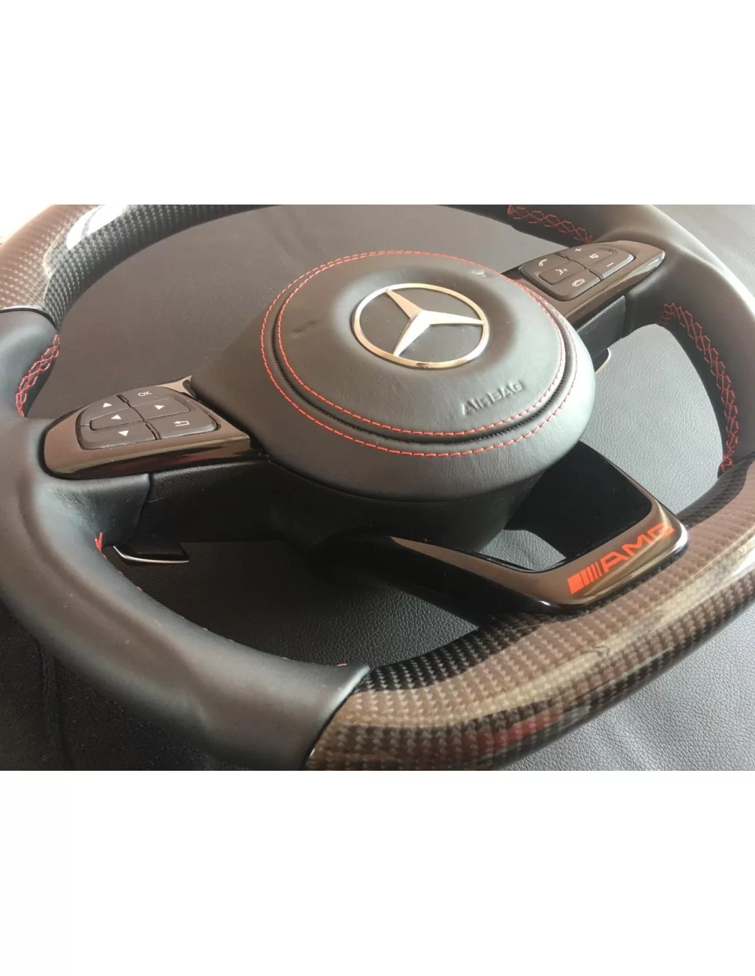  - Steering Wheels - Mercedes-Benz CLA CLS GLE Ratt i kolfiber och läder - 3 - Uppgradera till Mercedes-Benz CLA, CLS, GLE-ratte